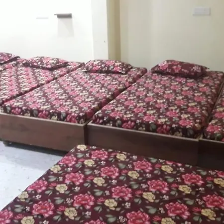 Yatharth Geeta Home Stay Varanasi Exterior photo