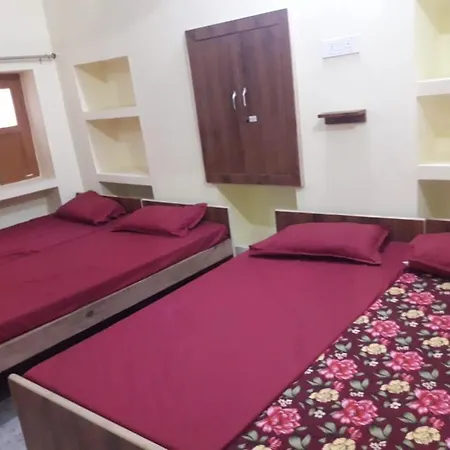 Yatharth Geeta Home Stay Varanasi Exterior photo